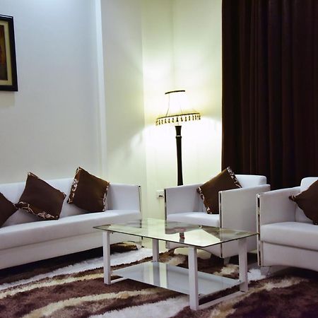 Hotel Blue Sapphire Dar es Salaam Bagian luar foto