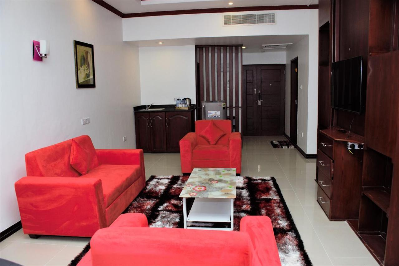 Hotel Blue Sapphire Dar es Salaam Bagian luar foto