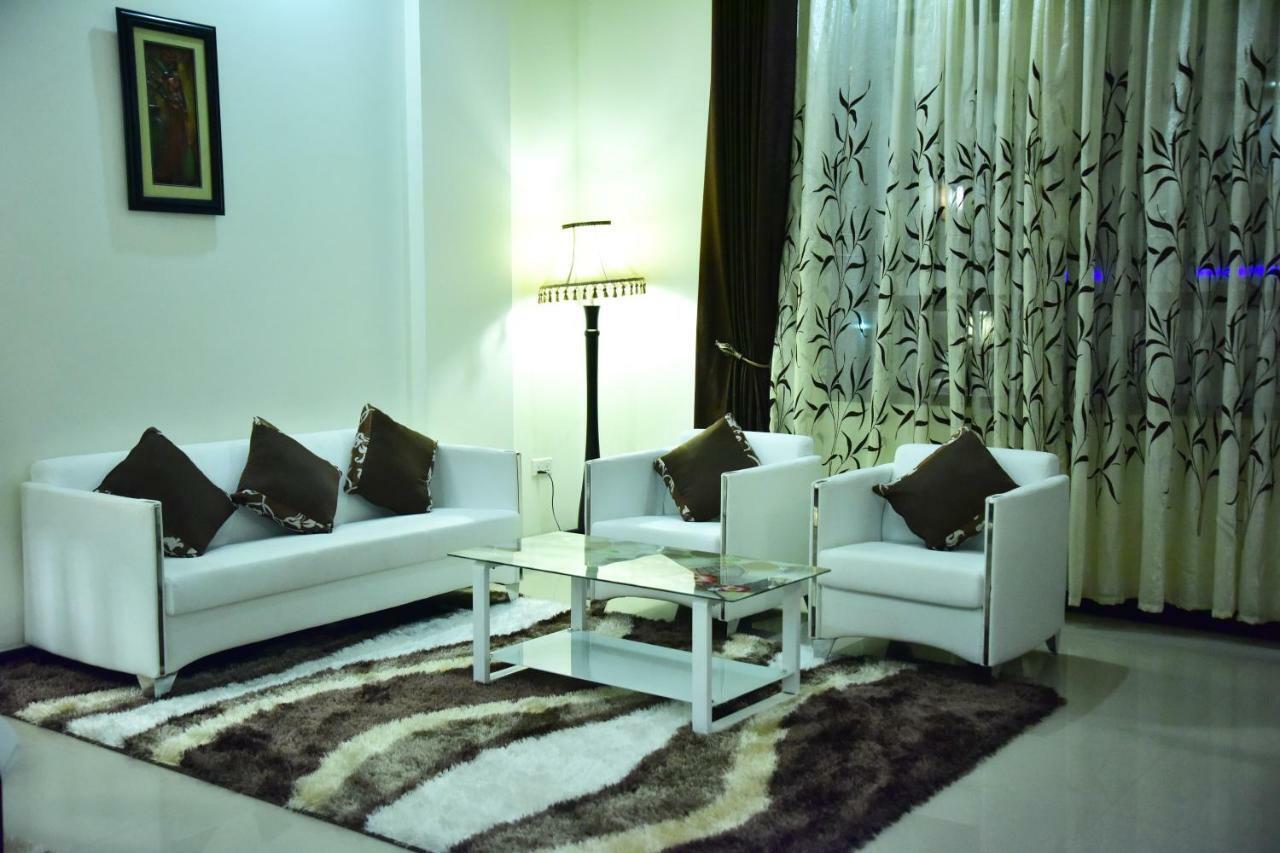 Hotel Blue Sapphire Dar es Salaam Bagian luar foto