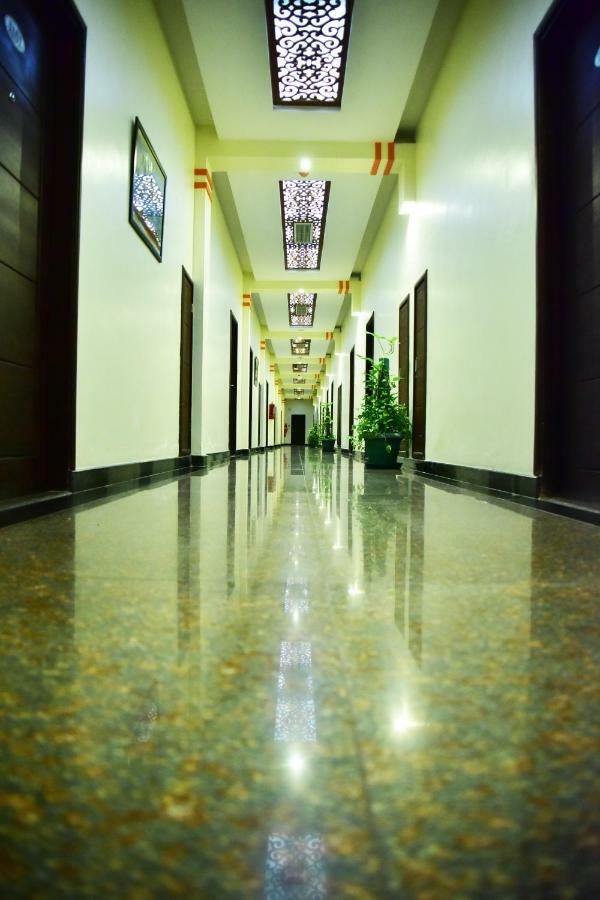 Hotel Blue Sapphire Dar es Salaam Bagian luar foto