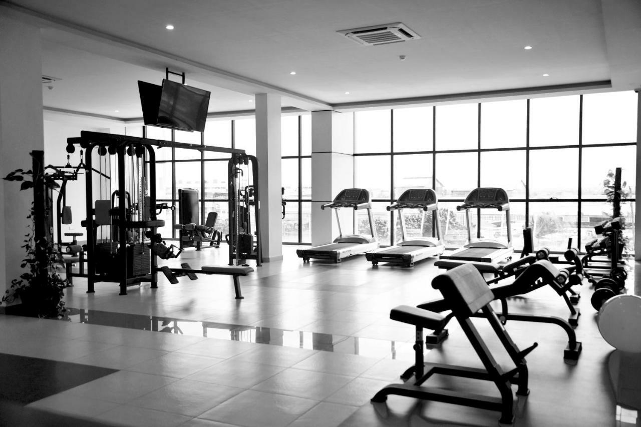 Hotel Blue Sapphire Dar es Salaam Bagian luar foto