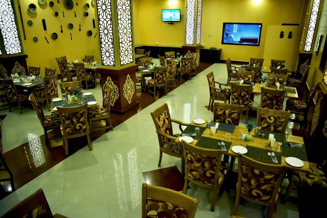 Hotel Blue Sapphire Dar es Salaam Bagian luar foto